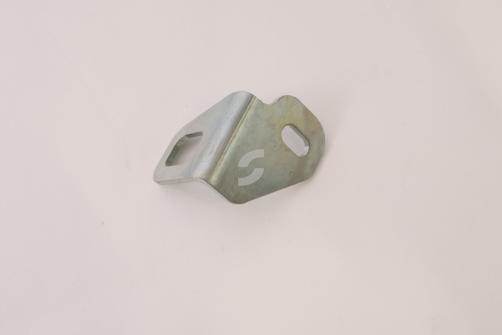 FE-81543000 UPPER LH BRACKET  Ferrari NEW