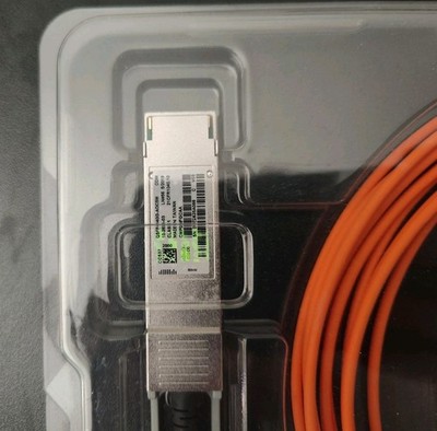 1x - Genuine Cisco QSFP-H40G-AOC5M - 5 meters w/Hologram sealed in clamshell