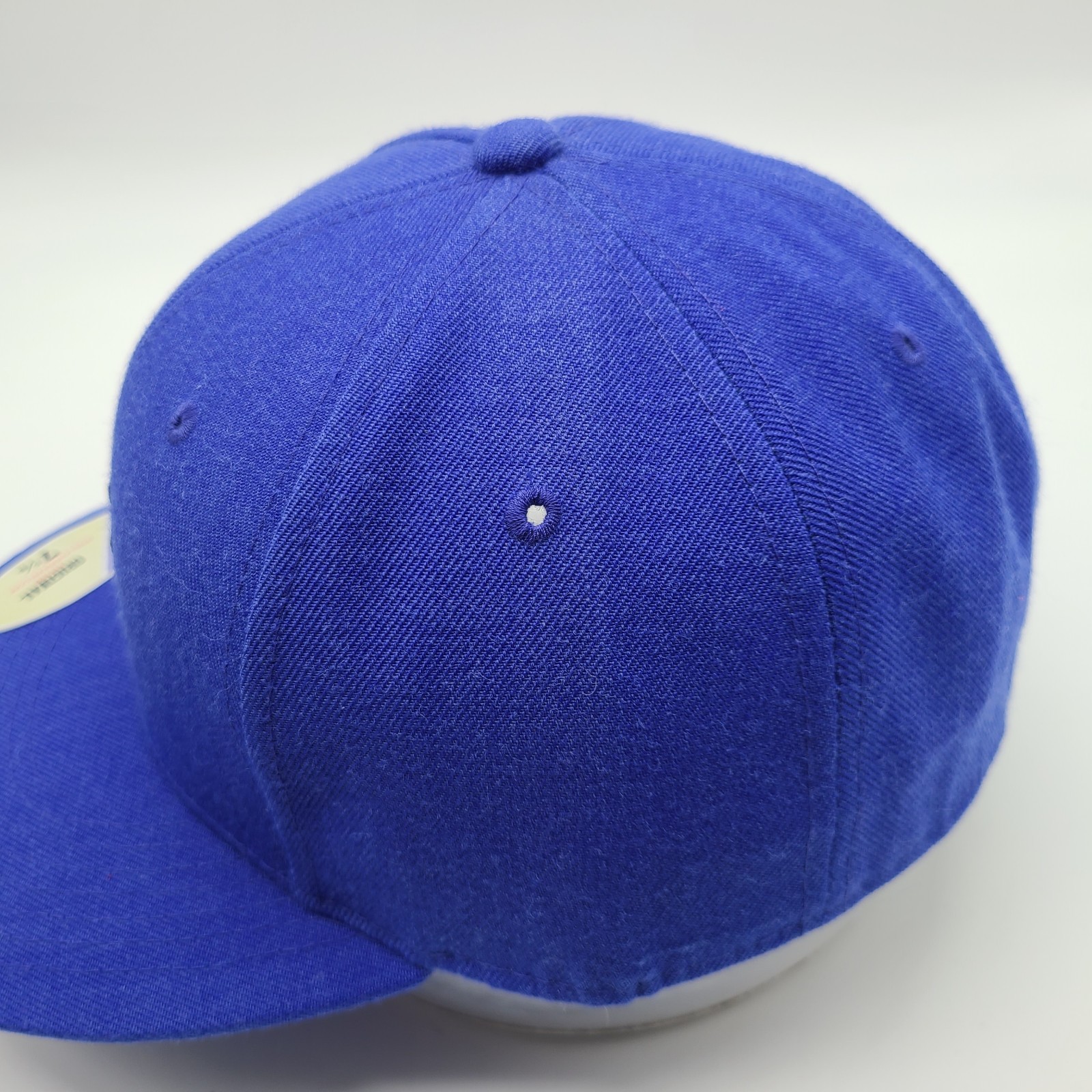 Toronto Maple Leafs Blue Stall & Dean Fitted Size 7 5/8 Hat Cap NWT Patch Logo