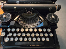 1930's Underwood Champion Vintage Typewriter thumbnail