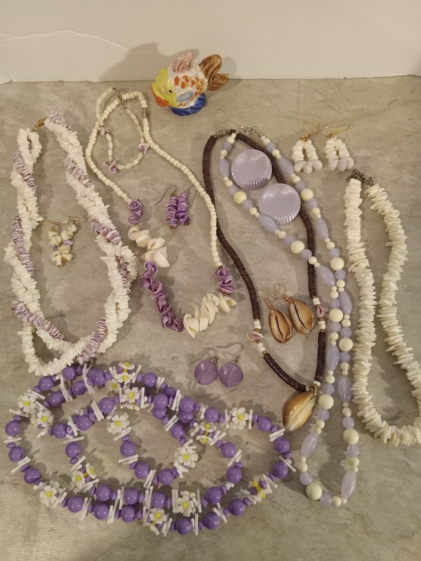 Purple And White Beach Vacation Style Jewelry Lot Necklace Bracelet Earrings