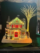 FIBER OPTIC   BEAUTIFUL CHRISTMAS HOUSE VILLAGE  