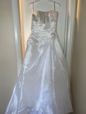 Brand new wedding dress size 12