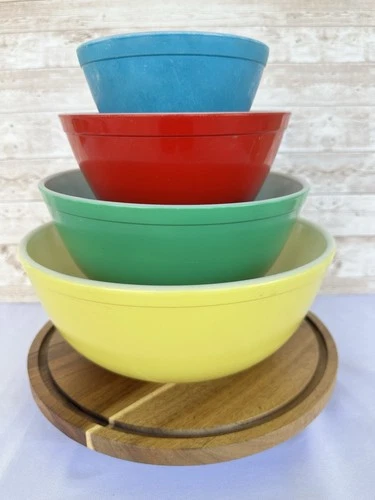 Vintage 1970s Pyrex Primary Colors Mixing Bowl Set 4 Red Yellow Green Blue 401-4