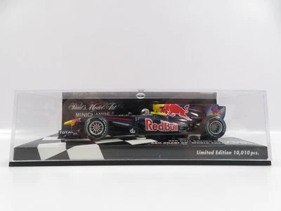 1:43 Minichamps 410100105 Renault RB6 Abu Dhabi GP WC 2010 S. Vettel - Bild 1 von 4
