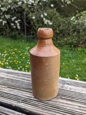 Ancienne bouteille de bière🍺 en grès ~ 1830-1870 - Photo 1/4