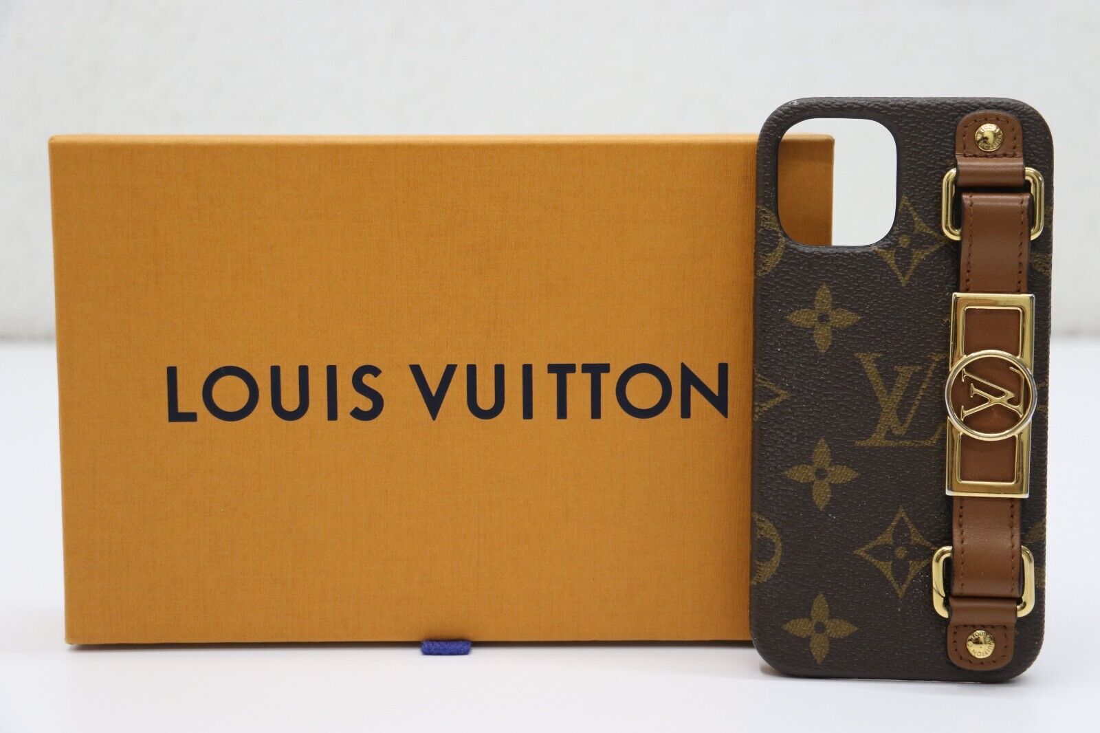 LOUIS VUITTON iPhone 12/12 PRO Bumper Daufine M69782 Monogram Phone Case w/  Box