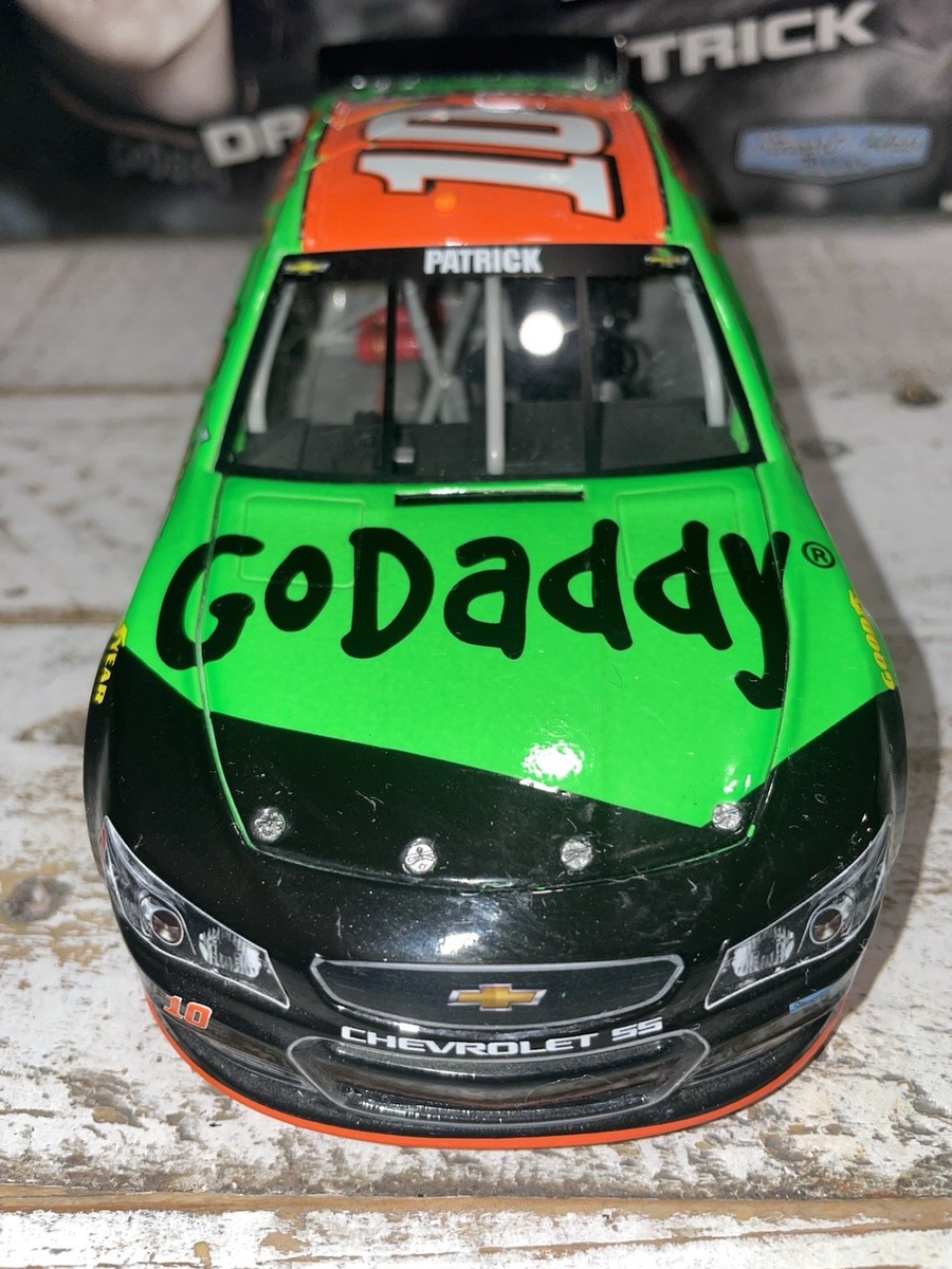 2015 DANICA PATRICK #10 GODADDY 1/24 CAR#27/1273 AWESOME Must Have