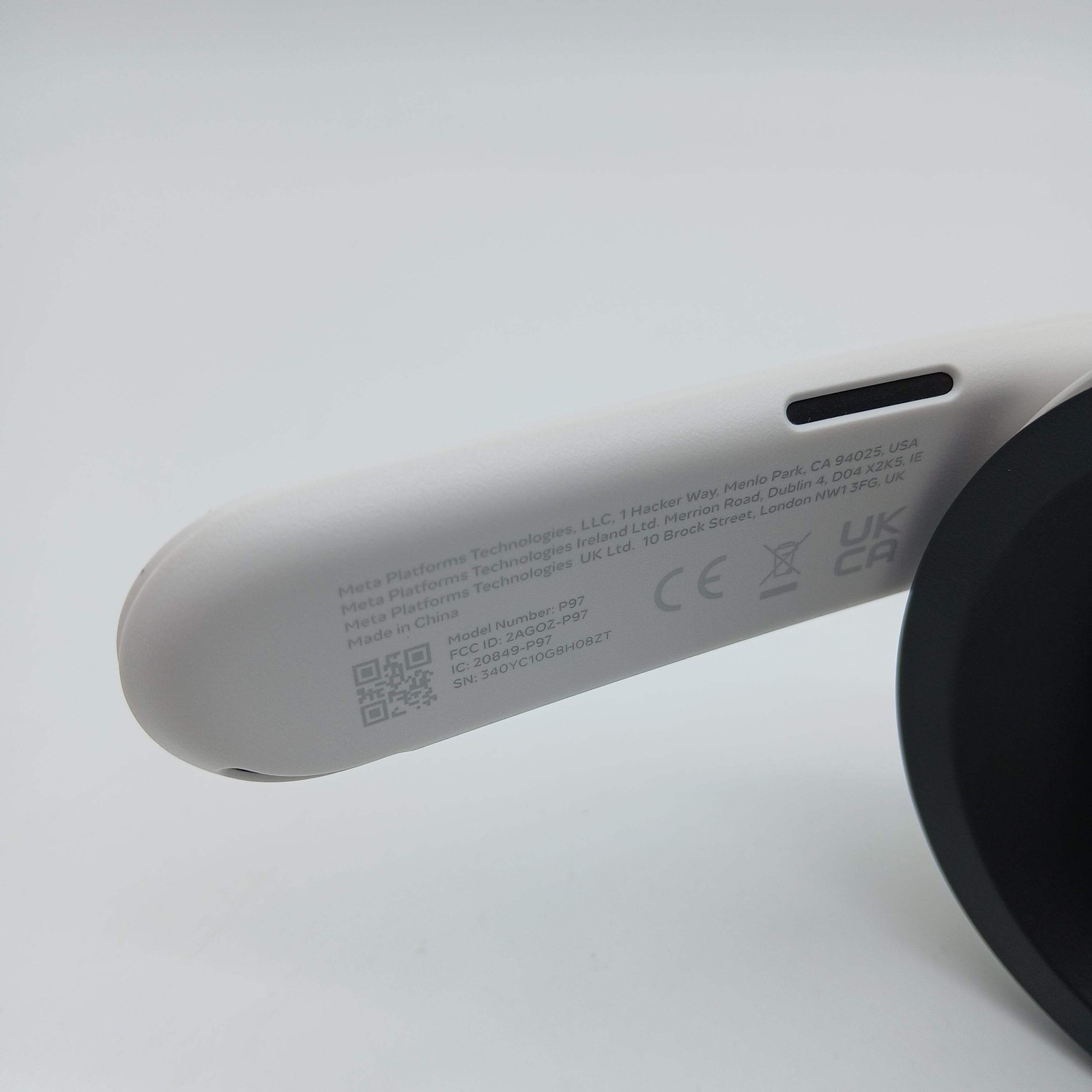 Meta Quest 3S 128GB Standalone All-in-One VR Headset P97