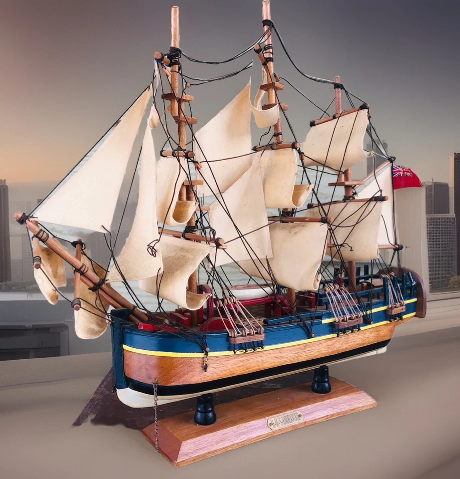 Barco de madera The Endeavor 19 x 18 vintage Foto 4 de 4