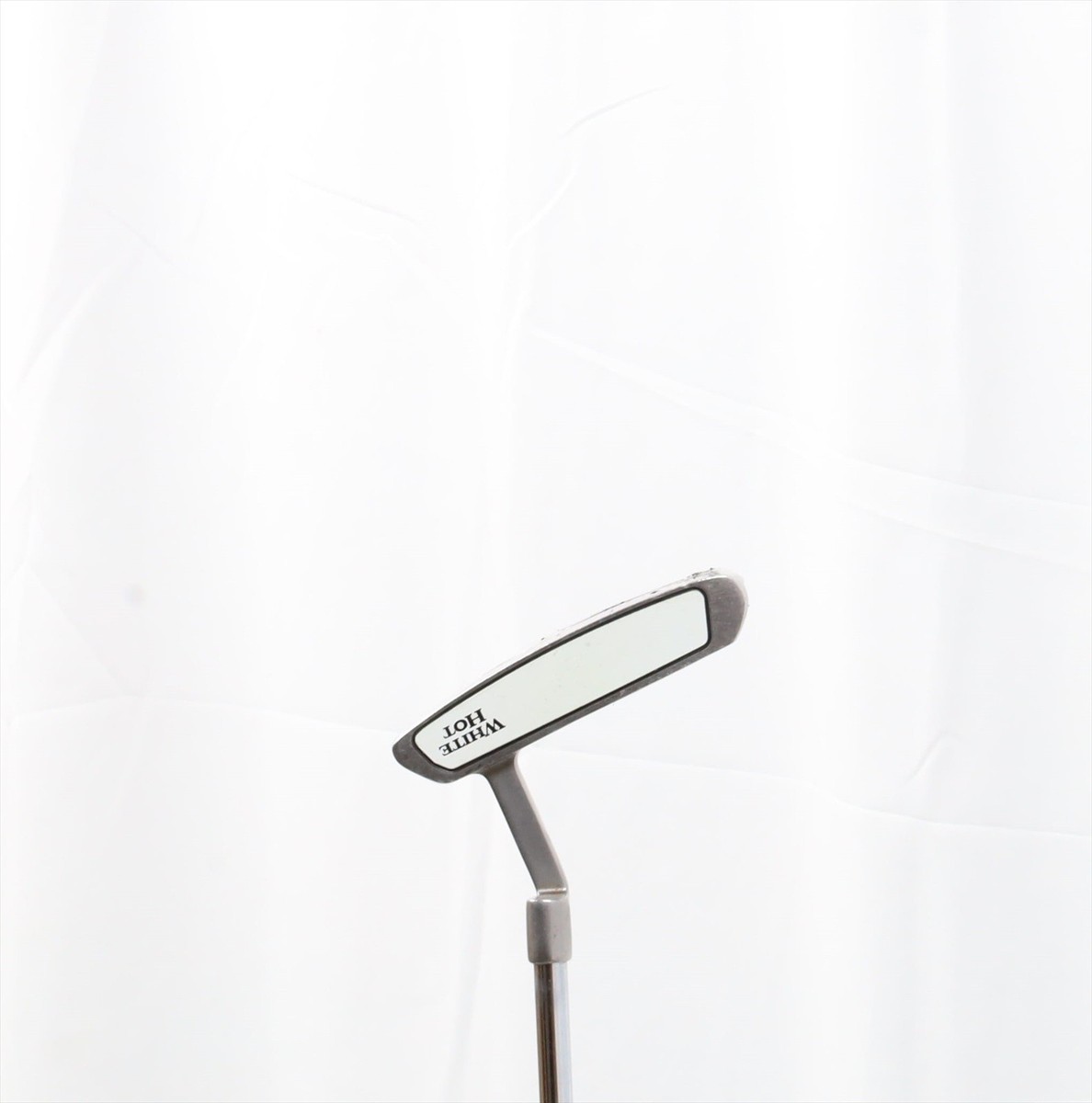 Odyssey White Hot 2-Ball Blade 33