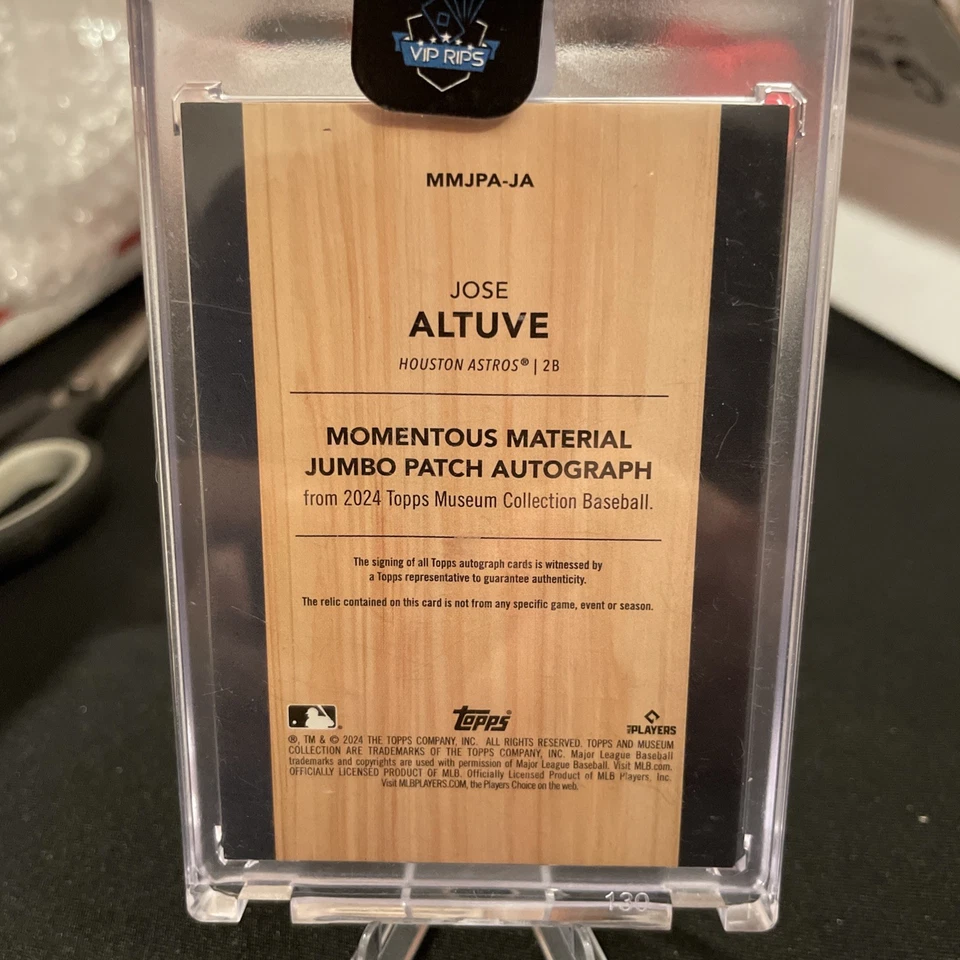 2024 Topps Museo Colección José Altuve Momento Material Jumbo Parche Automático 3/5 Foto 2 de 2