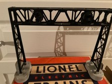 lionel trains 450 signal light w/ box
