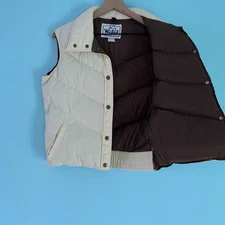 Woolrich Vintage Down Vest WOMENS M Yellow Sheep Snap Jacket Rare USA Insulated