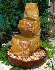 Terrassen-Brunnen Regenbogen-Wasserfall