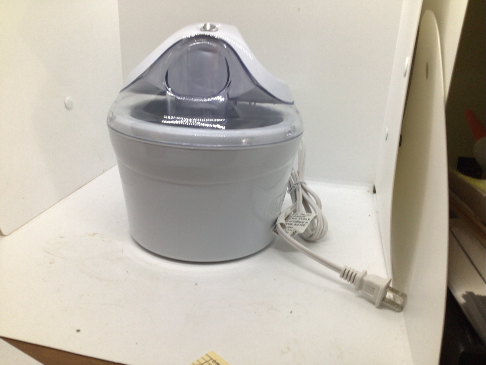 Savoureux Pro Line Portable Electric 1.5qt Ice Cream Maker Model