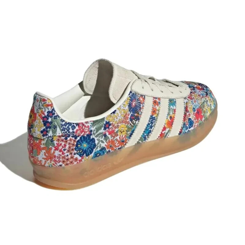 adidas LIBERTY スニーカー 花柄 アディダス オリジナルス×リバティ・ロンドンのスニーカーが初