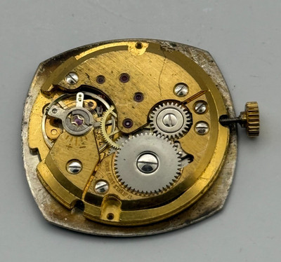 Peseux 7056 Watch Movement Rotary 17 Jewels Incabloc Date Manual Wind Parts 26mm
