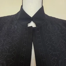 Josephine Chaus 12 Cropped Embroidered Blazer Jacket Open Long Sleeve Black