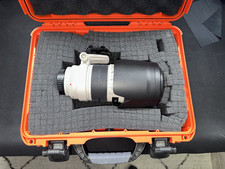 Canon EF 70-200mm f/2.8L IS II  L With Hard Case and Lens Hood