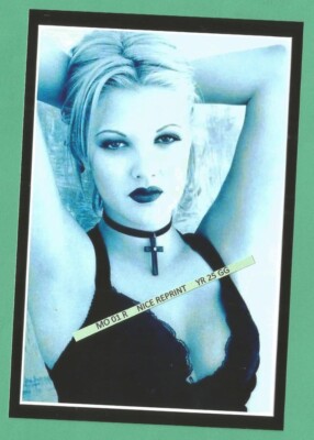 Found 4X6 PHOTO of Sexy Beautiful DREW BARRYMORE Hollywood Charlies Angels Actor