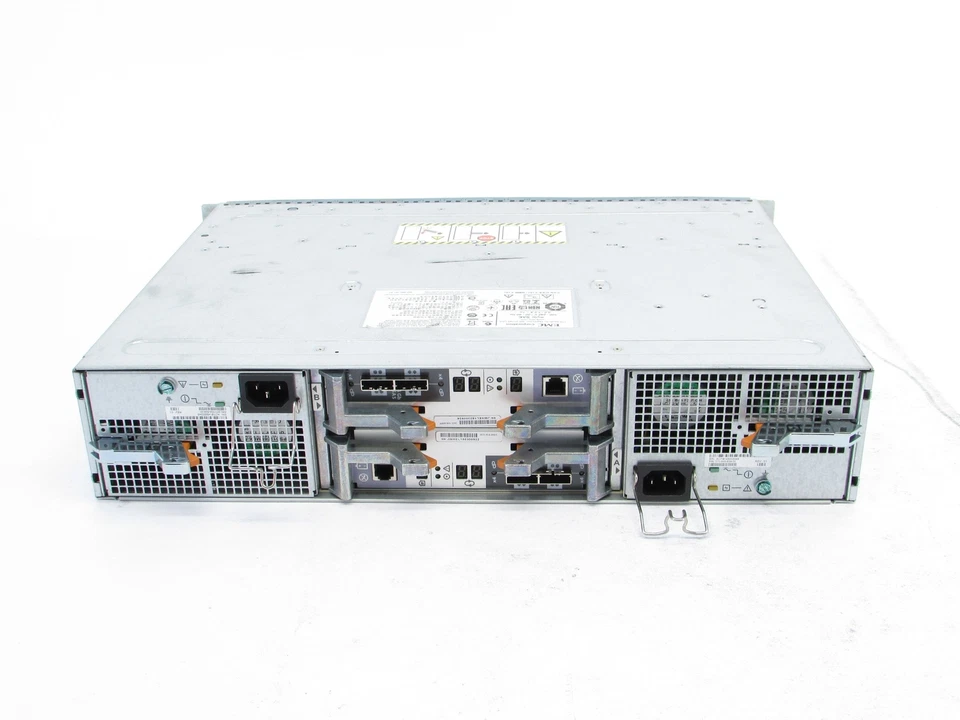 EMC SAE 25 Bay 2x Controllers 303-104-000E NA Storage Array w/ 2x PSU No Drives - Image 4 of 4