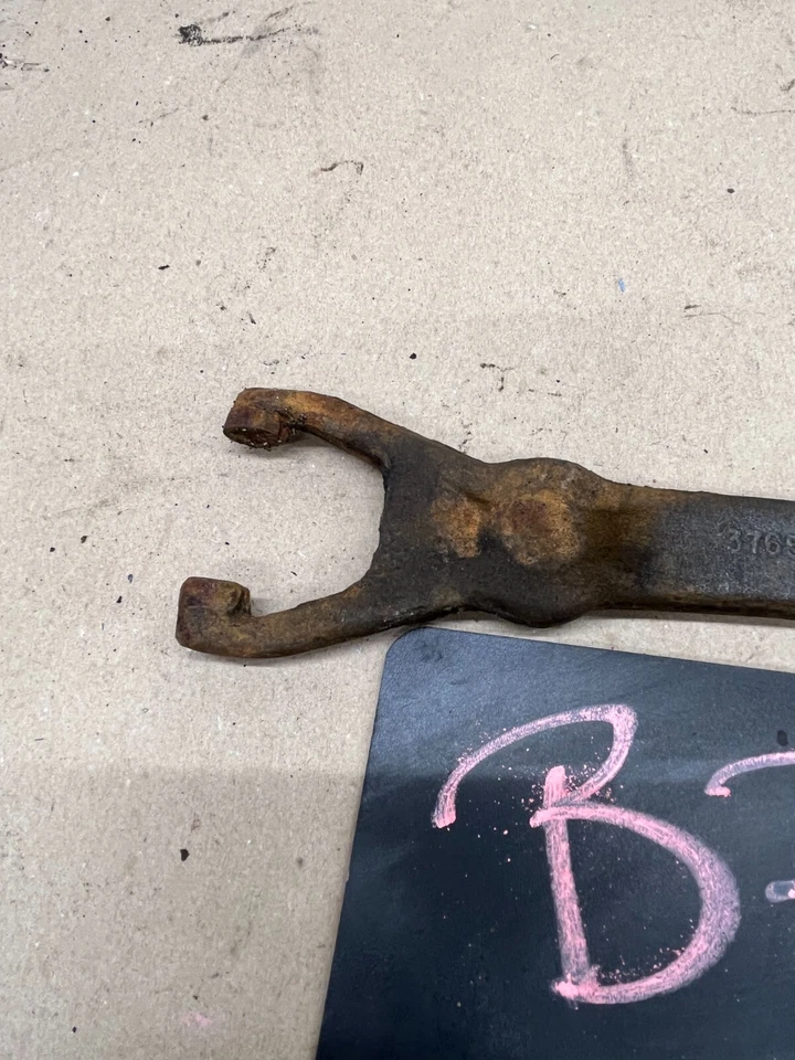 Chevrolet GMC C10 K10 1967 68 70 1972 hierro fundido transmisión manual embrague horquilla Foto 3 de 4