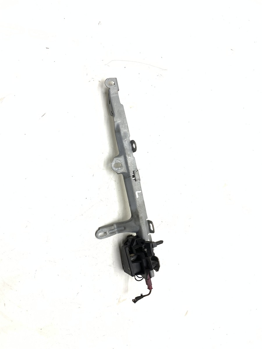 BMW 5 Touring E61 Stellmotor Laderaumabdeckung Links Actuator 