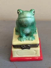 Green Frog Toad Spotted Red Yellow Trinket Hinged Box Foreside - 2.5 inches high
