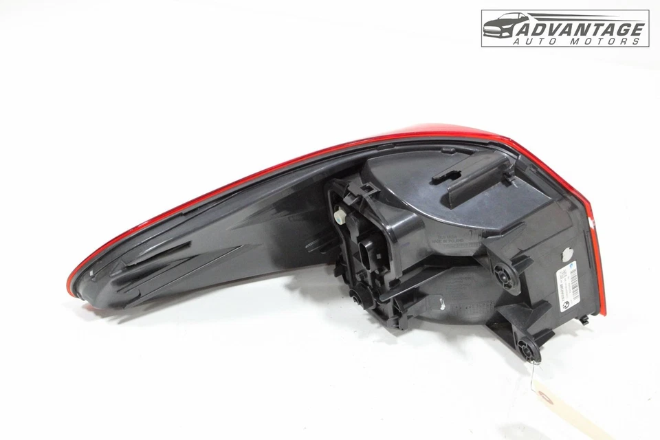 BMW X4 F26 2015-2018 cuarto trasero lado derecho luz trasera exterior luz trasera OEM Foto 3 de 4