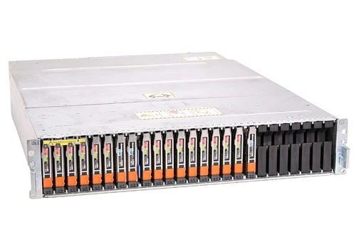 EMC Unity 300 Hybrid Storage // 15x 1,8 TB HDDs & 3x 200 GB Flash // Ready to go