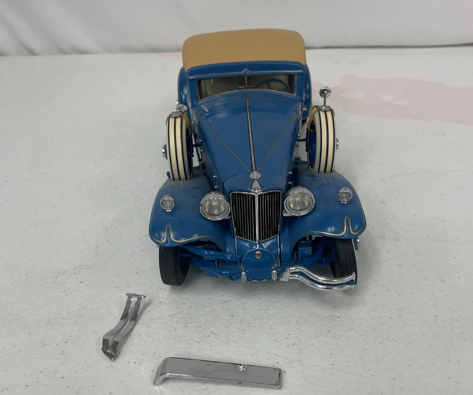 The Danbury Mint Vintage 1992 Cord 1929 L-29 Special Coupe Diecast 1:16 Scale - Image 2 of 4