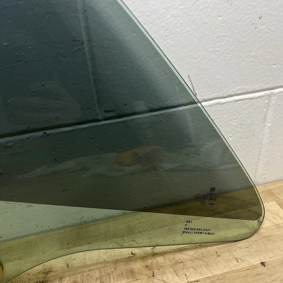 2007-2016 Volkswagen Eos Rear Quarter Window Glass Driver Left LH OEM - Image 4 of 4