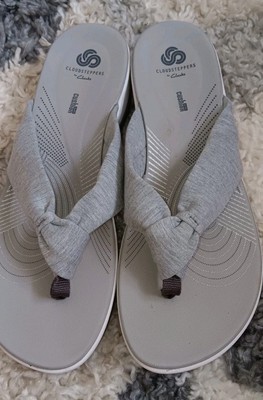 Clark's Cloud Steppers Cloudsteppers flip flop sandals gray size 11M women's 