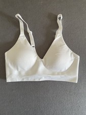 True Co 18823 Soft V-Neck Bra w/ Adjustable Straps Size S/P