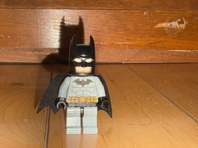 LEGO Batman Dragster: Catwoman Pursuit Set 7779 Complete with Minfigs