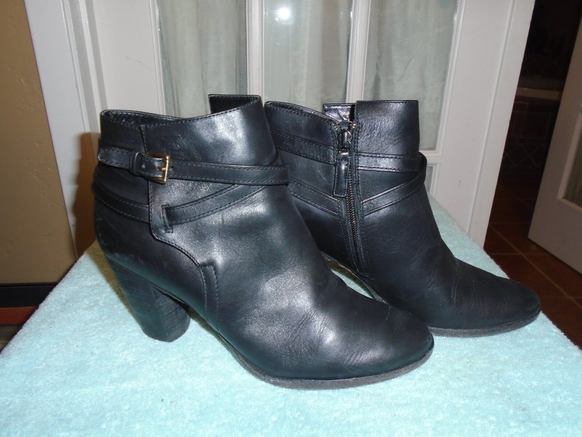 COLE HAAN Grand Black Leather Side-Zip Heeled Ankle Boots  display picture 1