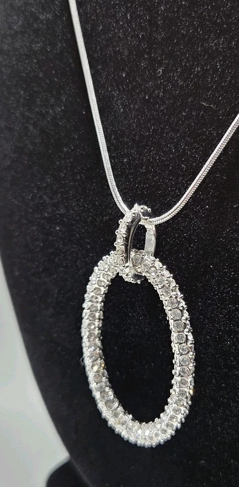 Park Lane? Collar ovalado tono plata sin marca 20" circonita cúbica transparente pavé Foto 2 de 4