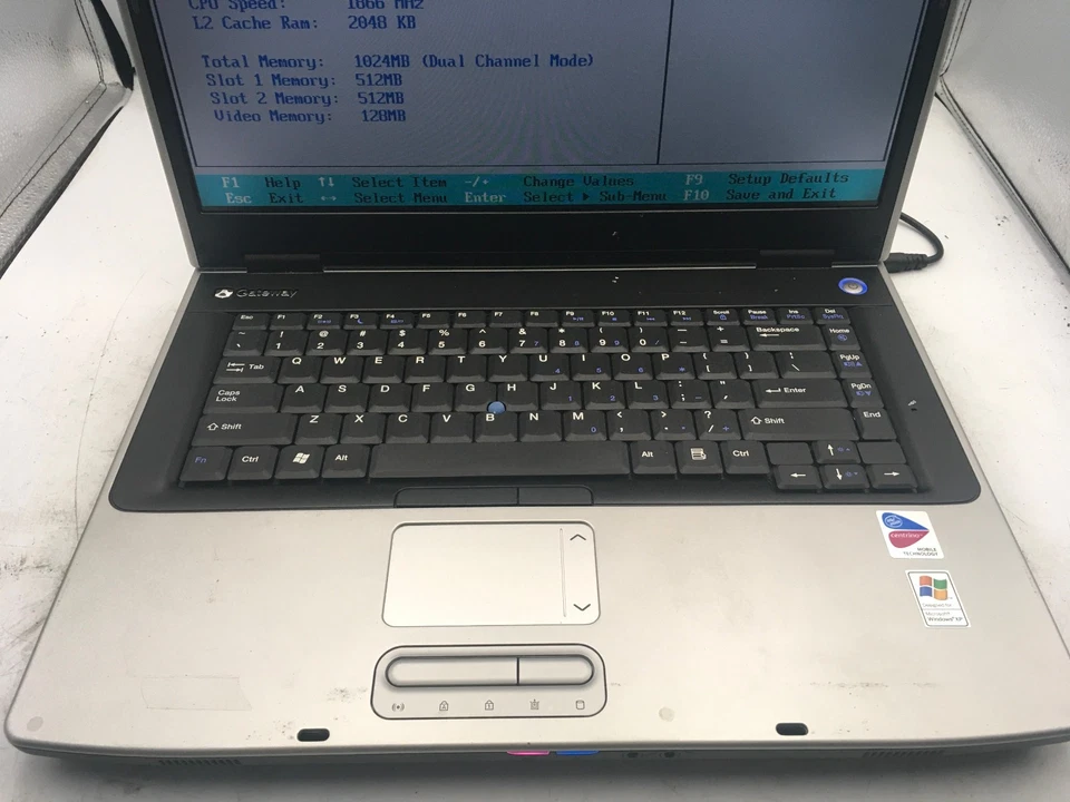 GATEWAY M460 - BOOTS TO BIOS - INTEL PENTIUM M - 1GB RAM - NO OS - READ DESC -BB - Image 3 of 4