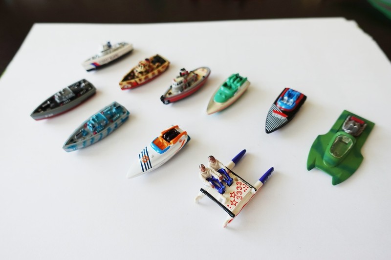 Lot of 9 Vintage Galoob Micro Machines Boats, loose