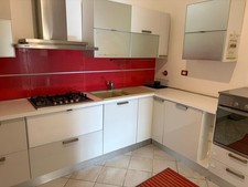 cucina completa di elettrodomestici, condizioni ottime, 