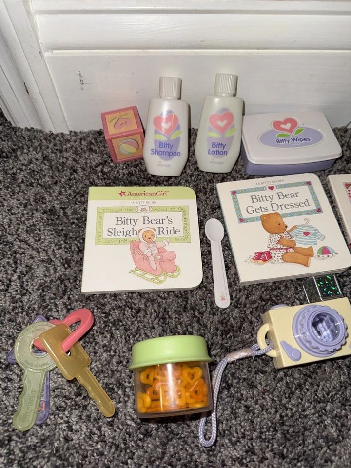 Lote de accesorios maleta bolsa pañales bebé Bitty American Girl de colección Foto 2 de 4