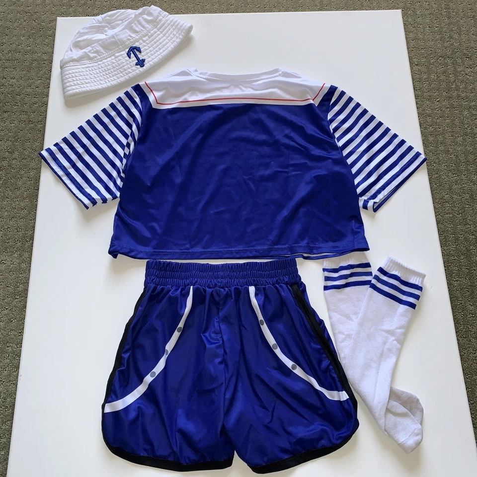 Stranger Things 水手服装 尺寸 M- 上装 16 英寸 L 短裤 13 英寸 L 23 英寸腰 — 第 2/2 张图片