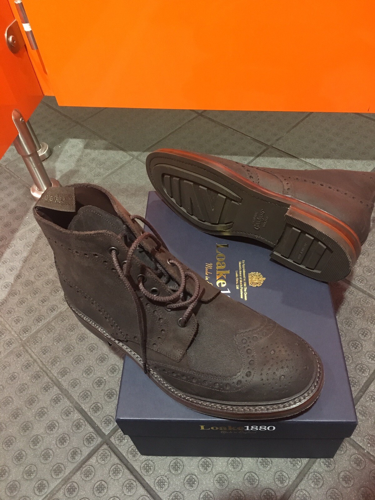 loake chatsworth suede