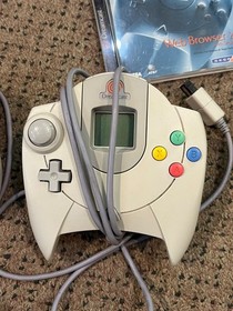 Vintage Sega Dreamcast Video Game Console Bundle 3 Controllers, 2 Games, VMUs