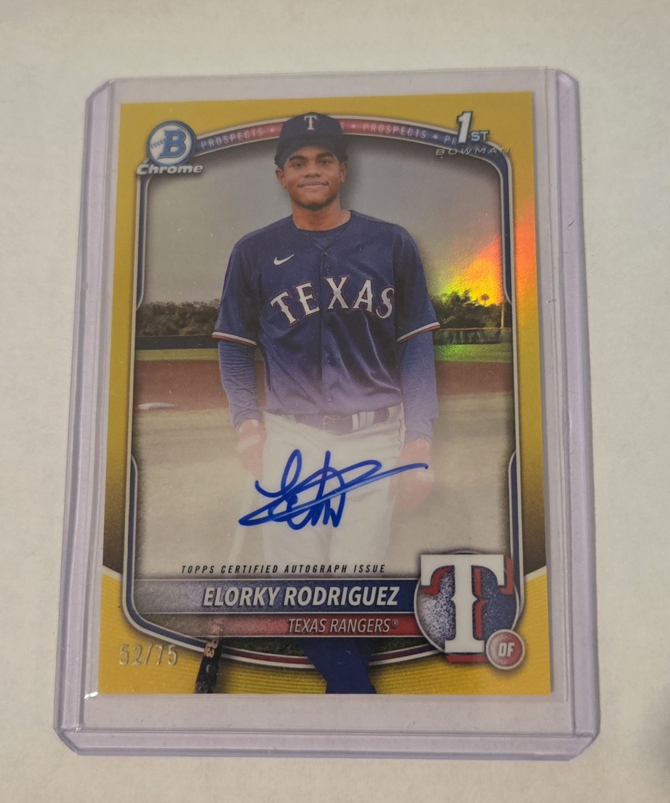 2025 BOWMAN CHROME ELORKY RODRIGUEZ 1ST AUTO YELLOW REFRACTOR /75 TEXAS RANGERS