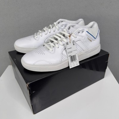 Adidas Tyshawn Skateboarding Mens 9.5 White Solid Leather Low Top Sneakers