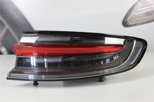 Porsche Macan Rückleuchte rechts Facelift 95B945092L