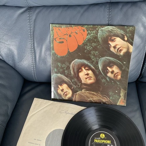 Beatles Rubber Soul Parlophone 331/3 RPM Vinyl LP
