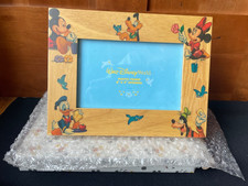 New in Box Walt Disney Picture Frame 6X4 Decals of Mickey Minnie Donald Pluto